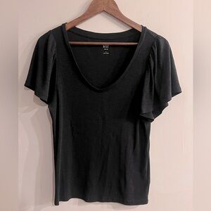 GAP Women’s Black Scoop Neck Flutter Sleeve Rib Tee Size L